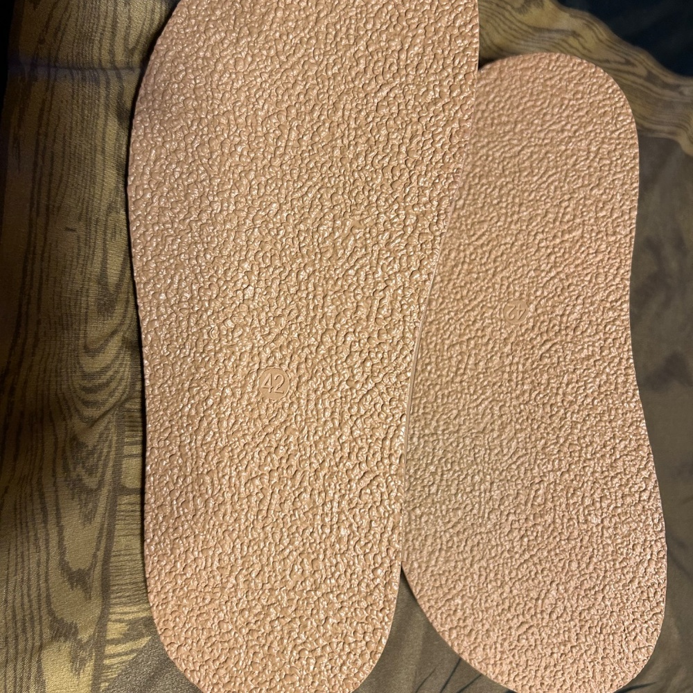 Women's Clogs - Picture 4 of 4